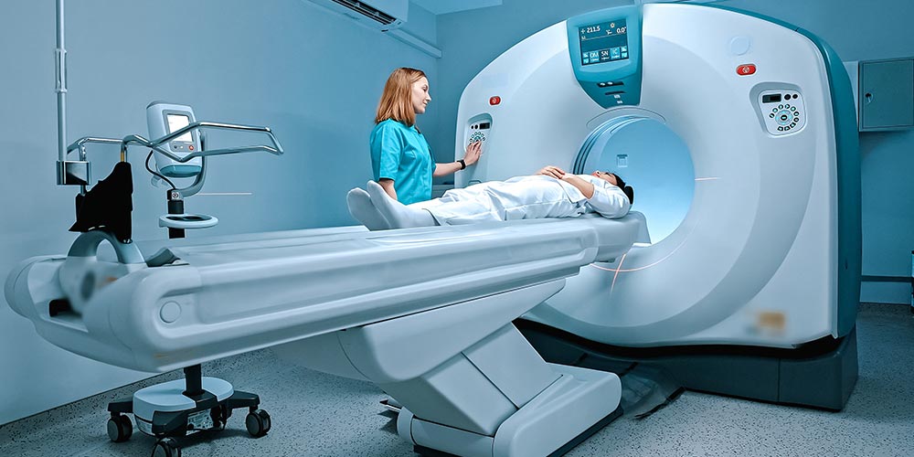 MRI (Magnetic Resonance Imaging)